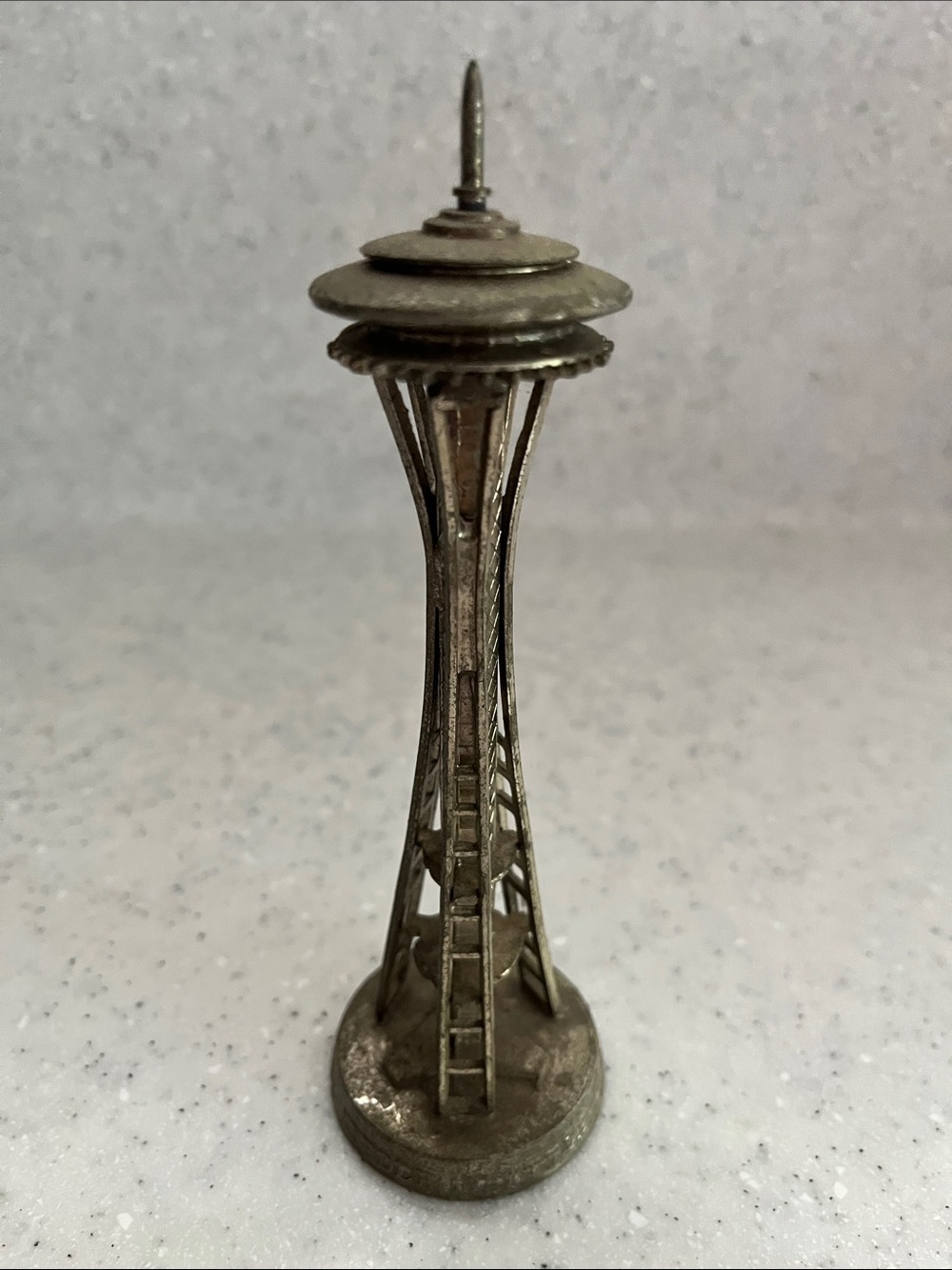 Vtg Seattle WA Space Needle  Travel Souvenir 6” Metal MCM 60s 70s *READ*